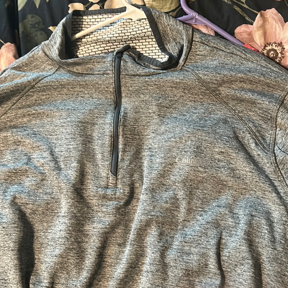 Lightweight Columbia 1/4 Zip Up